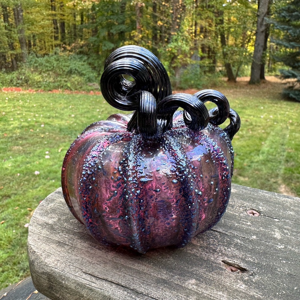 Squat Maroon/Purple Frosted Glass Pumpkin